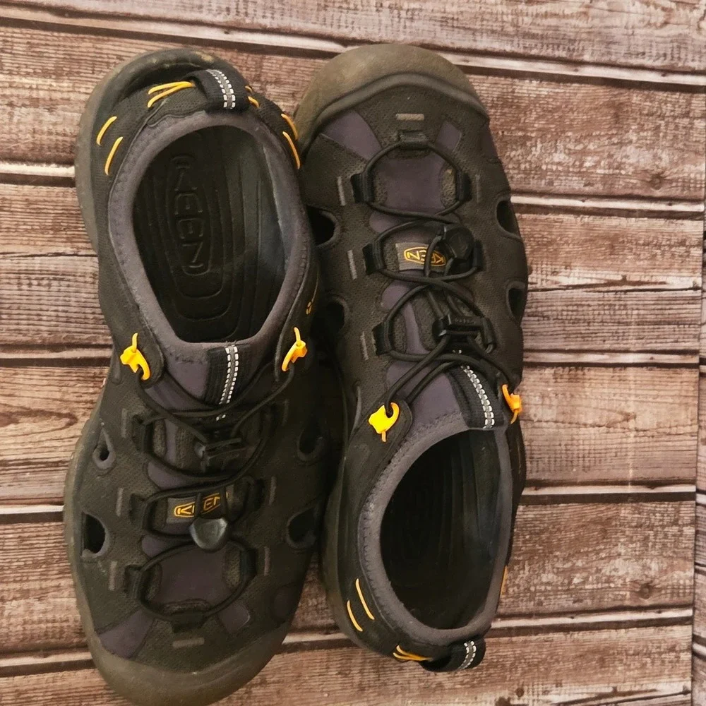 Sz 9 Mens Keen SOLR Black Grey Hiking Rafting Water Sport Sandals VGUC